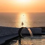 فندق Serenita Luxury Akrotírion