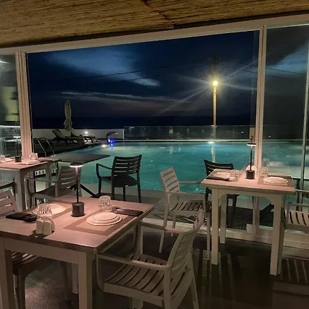 Serenita Luxury Hotell 4*