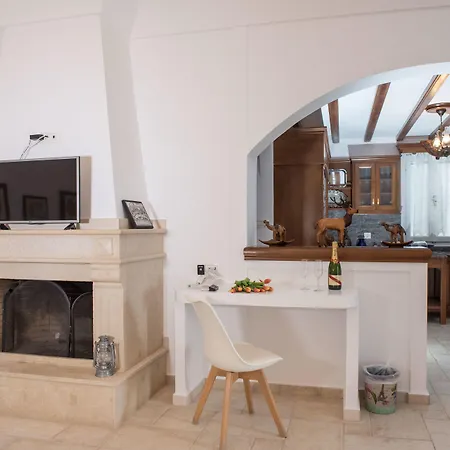 Serenita Luxury فندق Akrotírion
