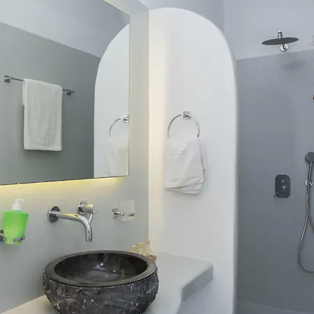 Serenita Luxury Hotell