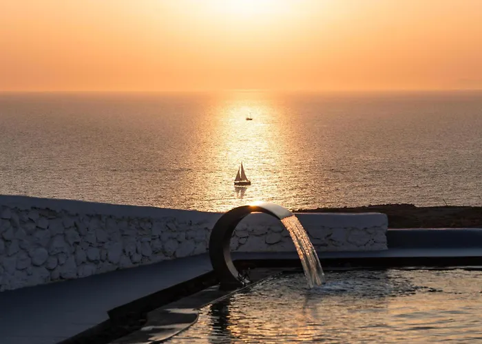 Hotel Serenita Luxury Akrotiri (Santorini)